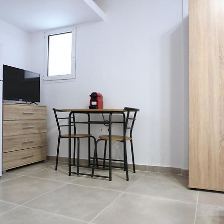 Gk Attica Apartamento Atenas Exterior foto